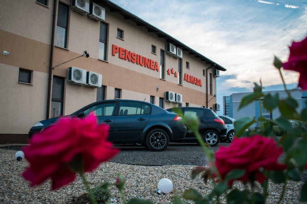 Pensiunea Almada Arad Buitenkant foto